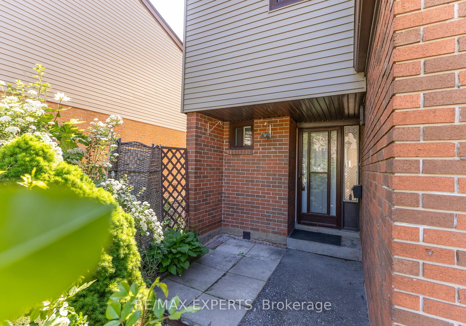 31-carleton-place-brampton-ontario-w13213464