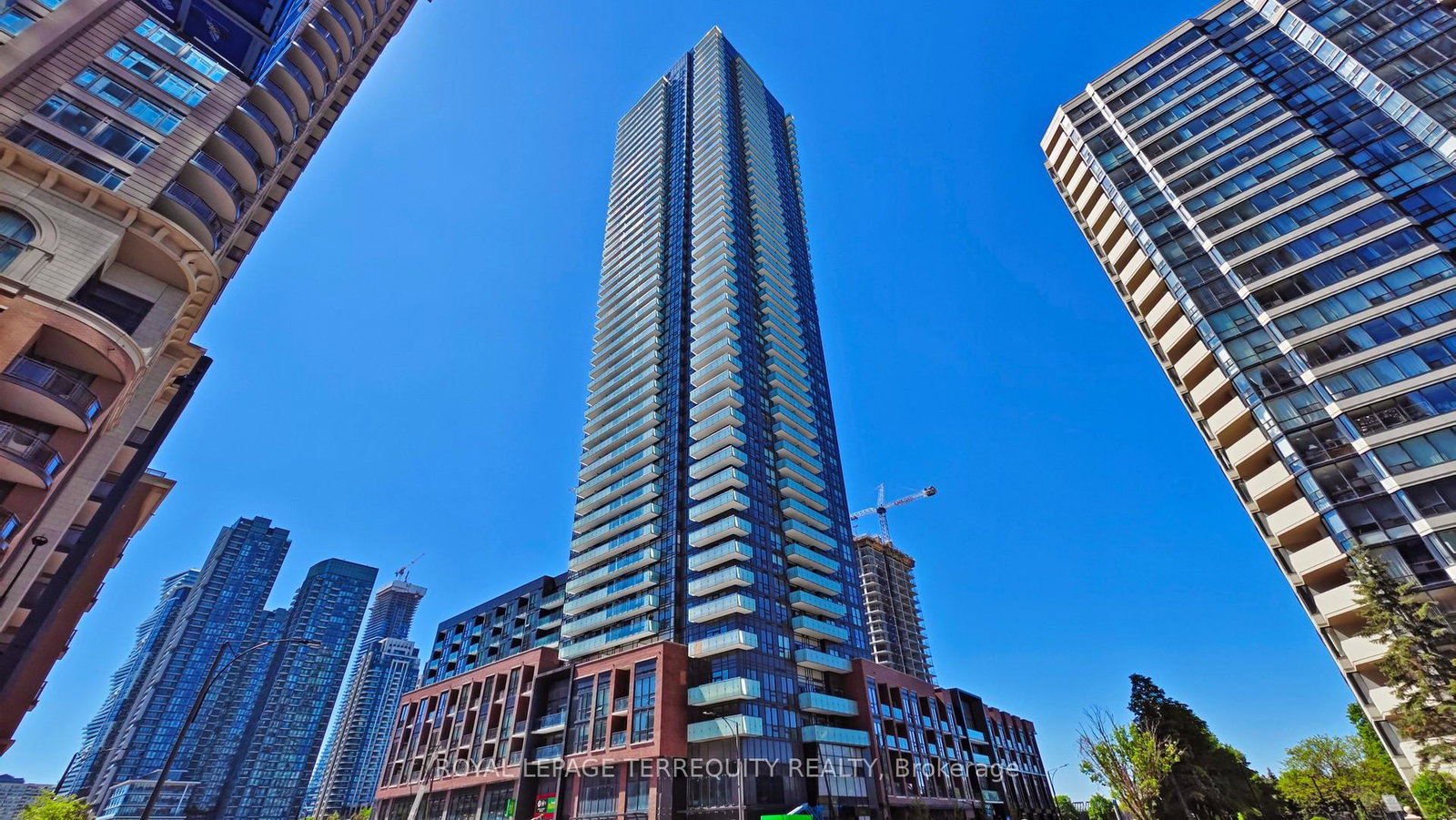 430-square-one-drive-mississauga-ontario-w13213642