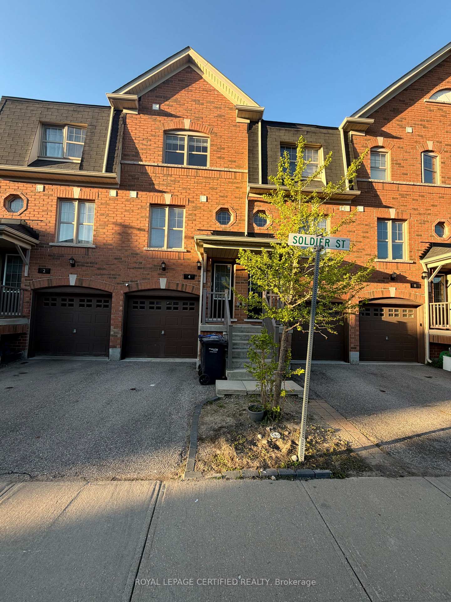 4-soldier-street-brampton-ontario-w13213678
