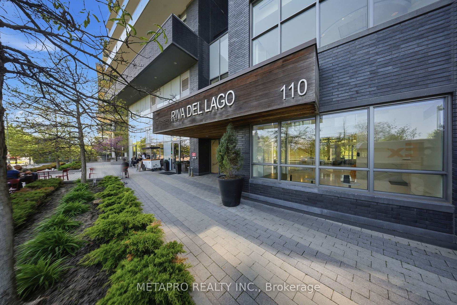 110-se-marine-parade-drive-etobicoke-ontario-w13213752