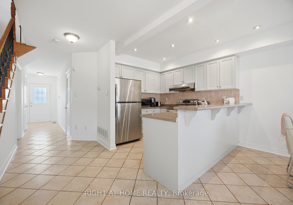 8-richelieu-court-caledon-ontario-w13214036