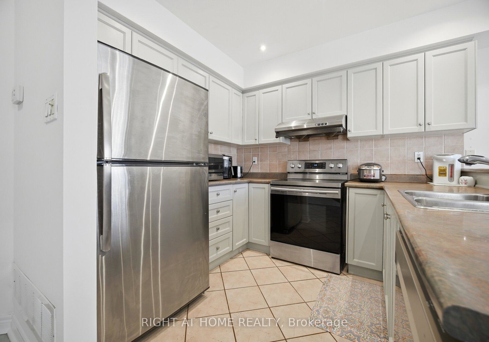 8-richelieu-court-caledon-ontario-w13214036