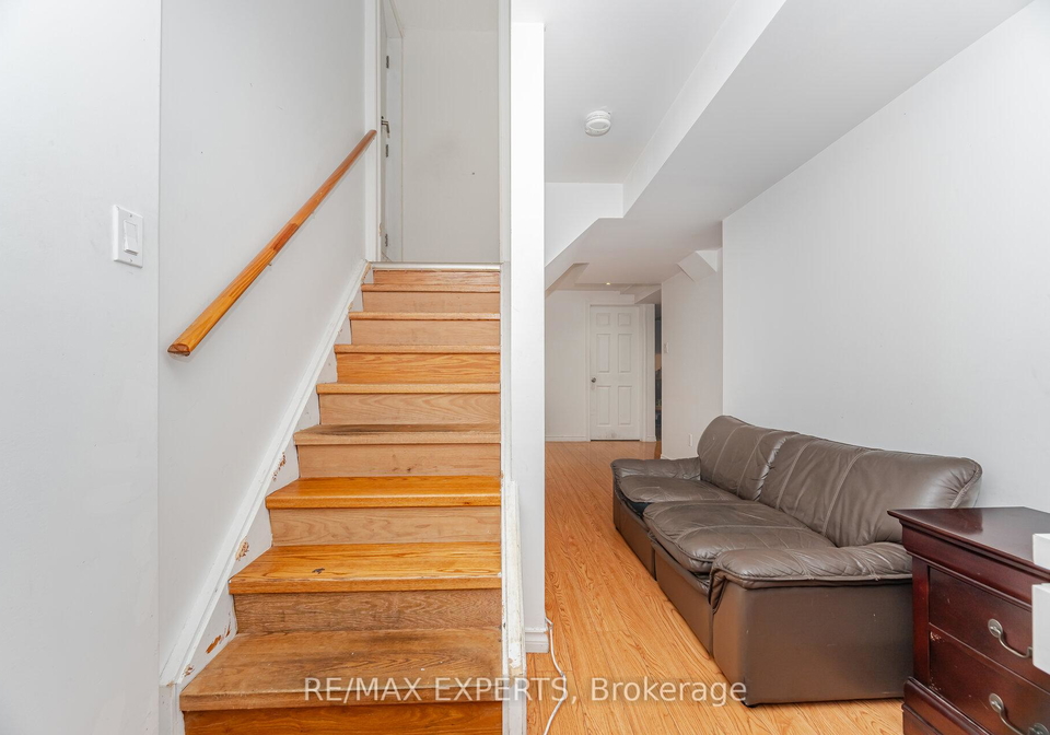 82-twin-pines-crescent-n-brampton-ontario-w13214084