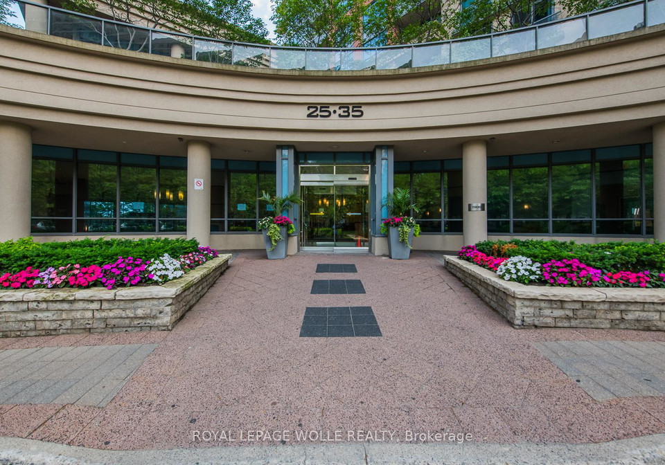 25-viking-lane-etobicoke-ontario-w13214212