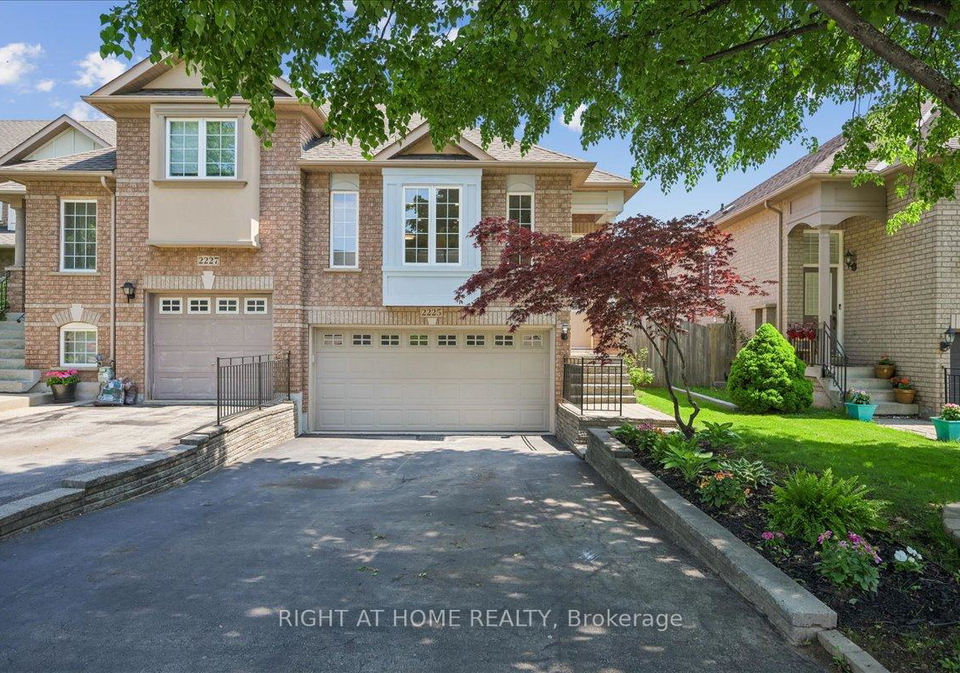 2225-hummingbird-way-oakville-ontario-w13214320