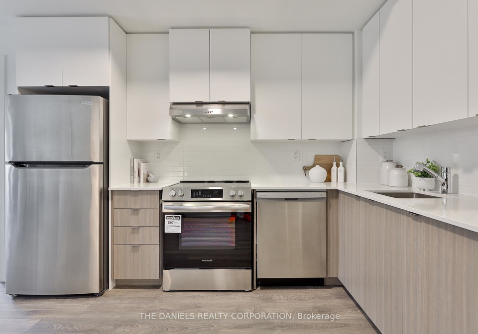 135-canon-jackson-drive-north-york-ontario-w13214822