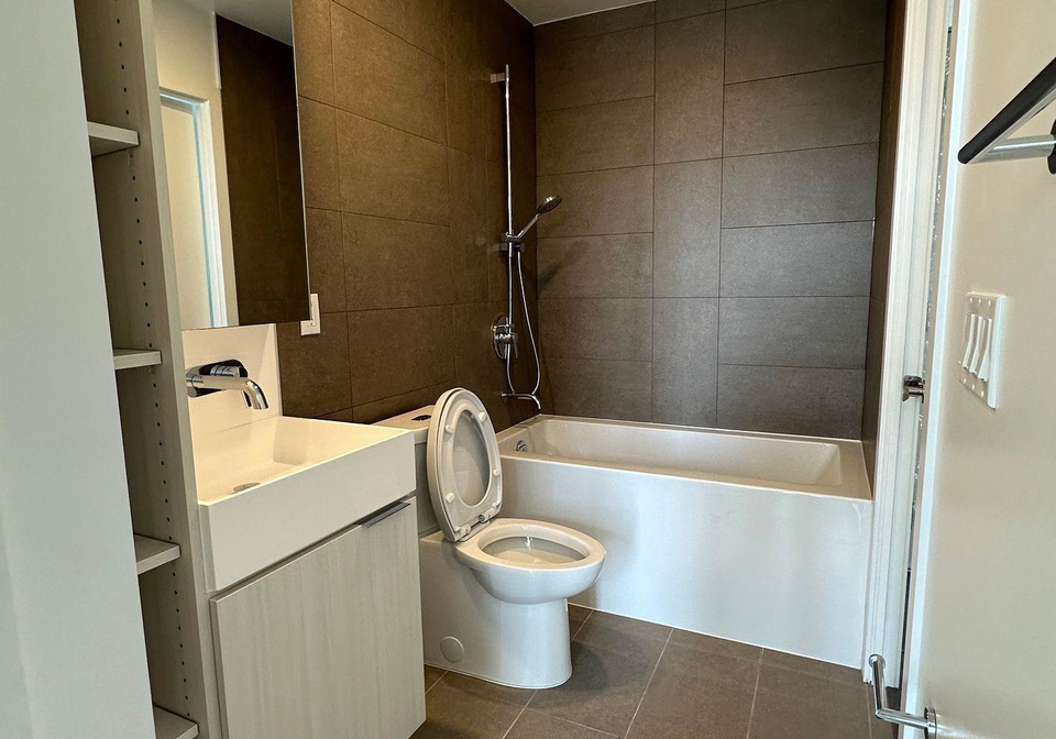 370-martha-street-w-burlington-ontario-w13214872