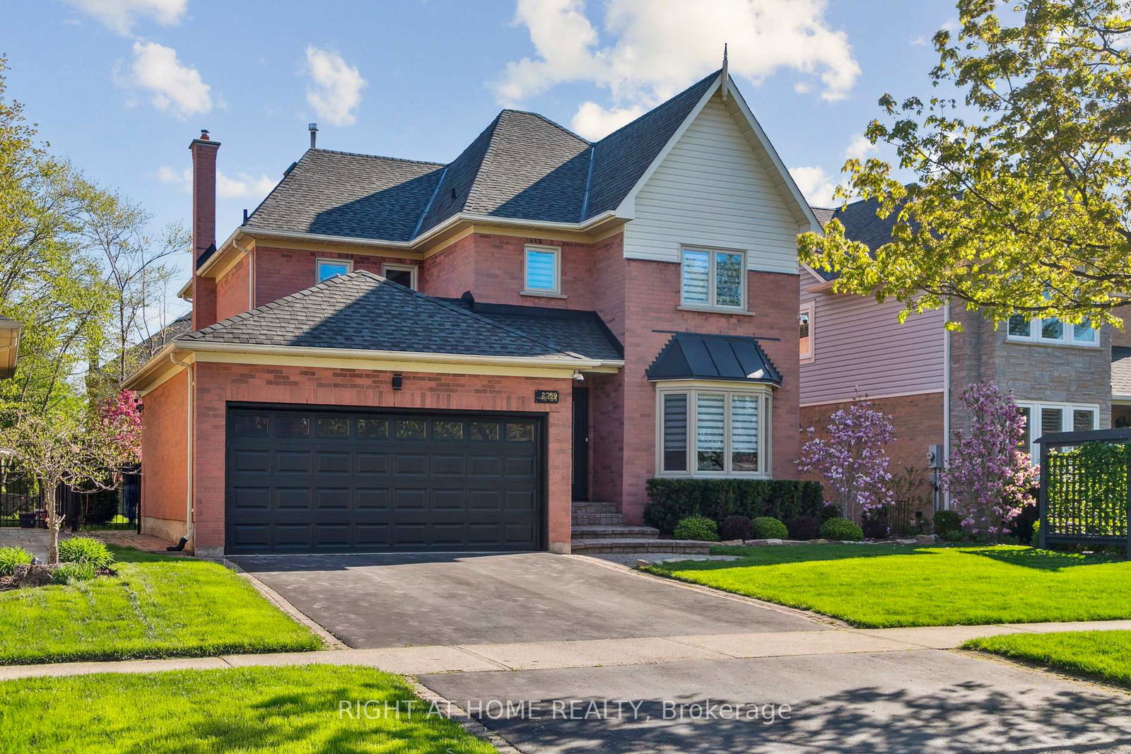 2069-waterbridge-drive-n-burlington-ontario-w13215002