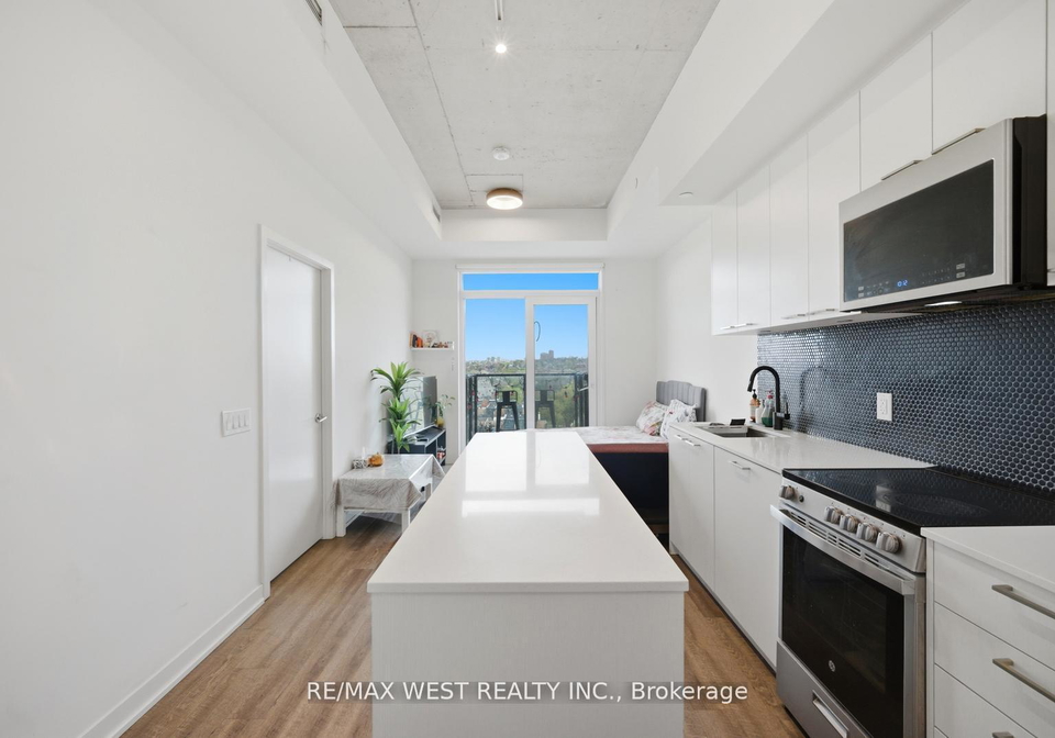 1808-st-clair-avenue-w-toronto-ontario-w13215128