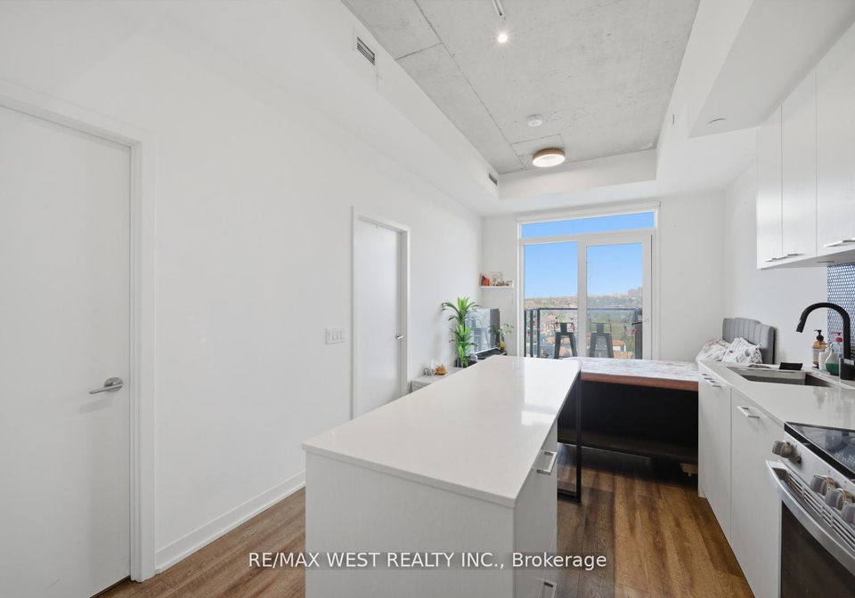 1808-st-clair-avenue-w-toronto-ontario-w13215128