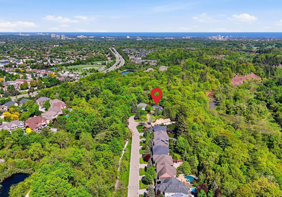 1227-riverbank-way-oakville-ontario-w13215172
