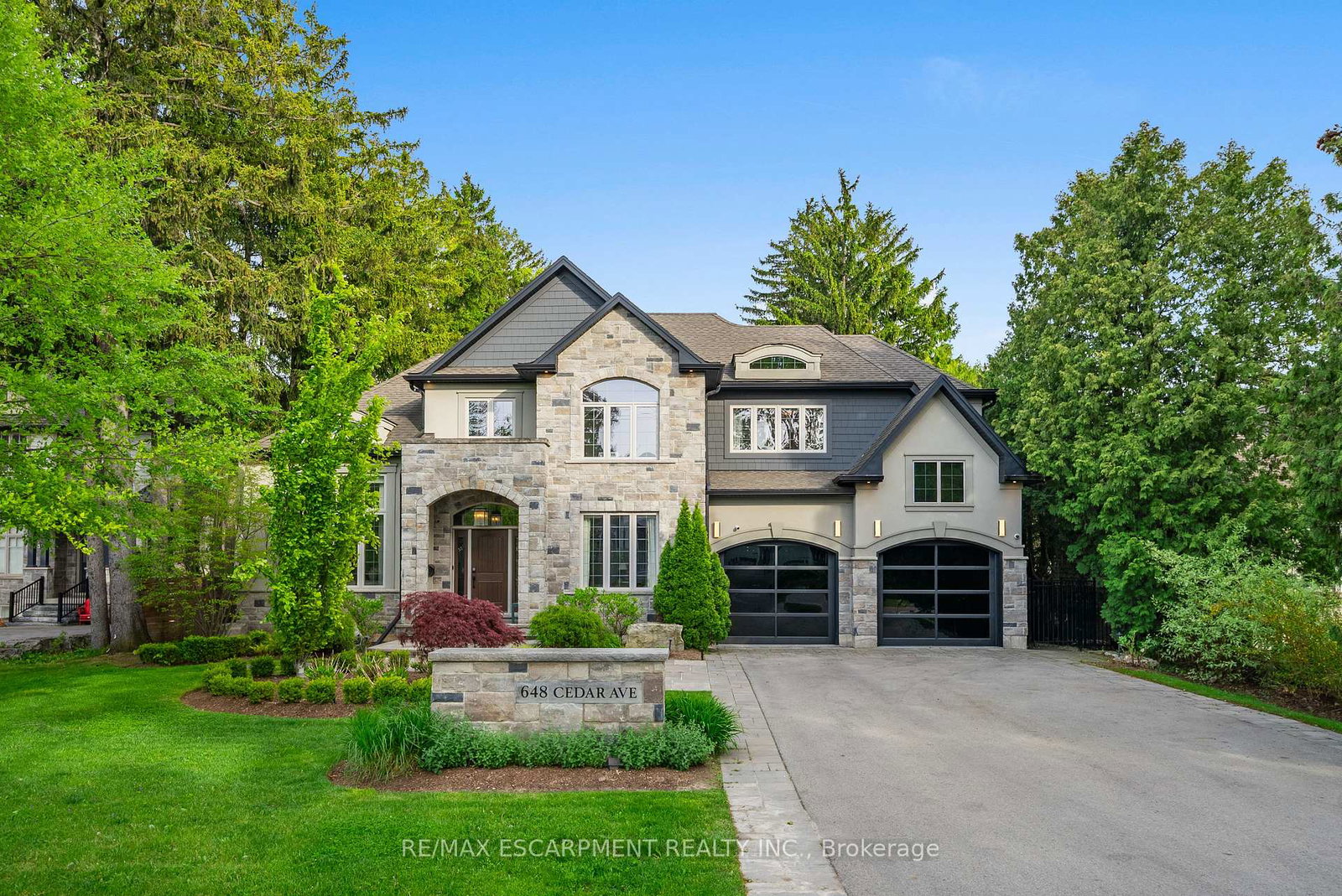 648-cedar-avenue-burlington-ontario-w13215248