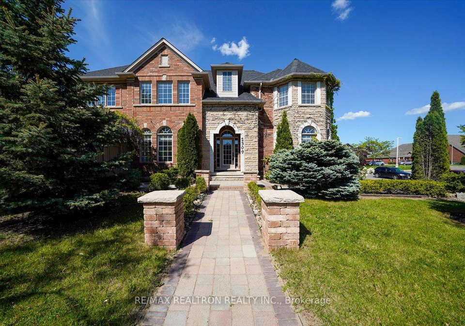 2309-eighth-line-oakville-ontario-w13215828