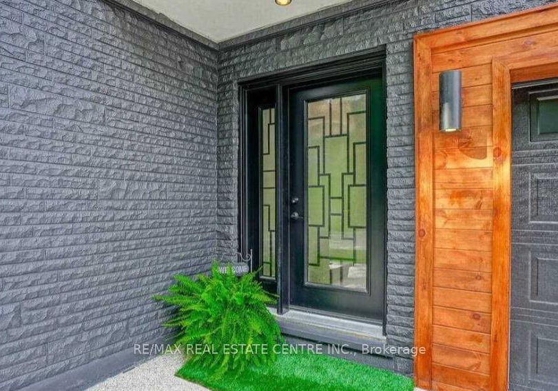 187-wyndham-street-mississauga-ontario-w13216208