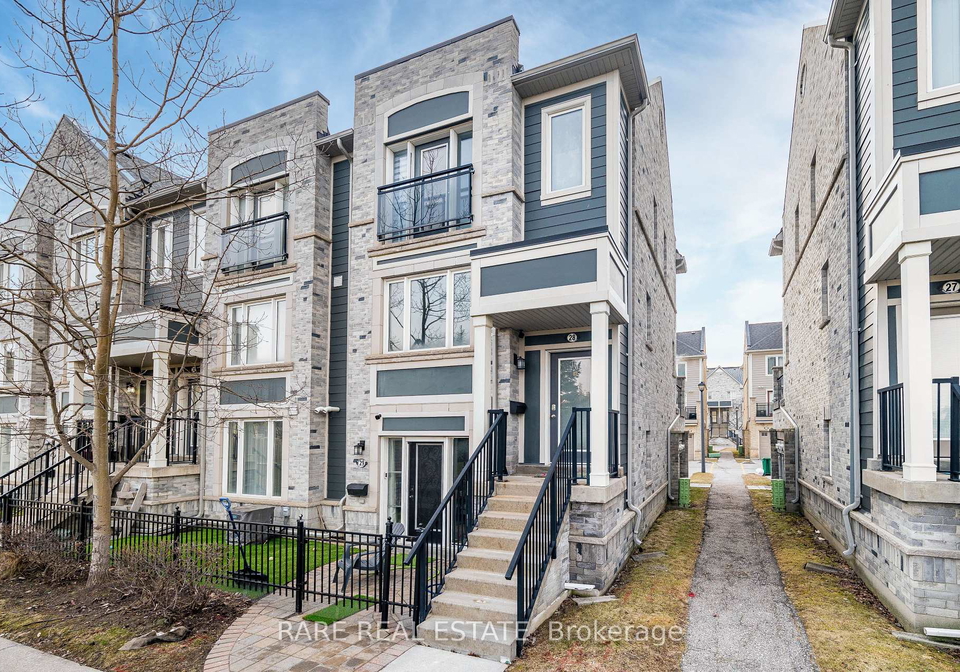 60-fairwood-circle-brampton-ontario-w13216318