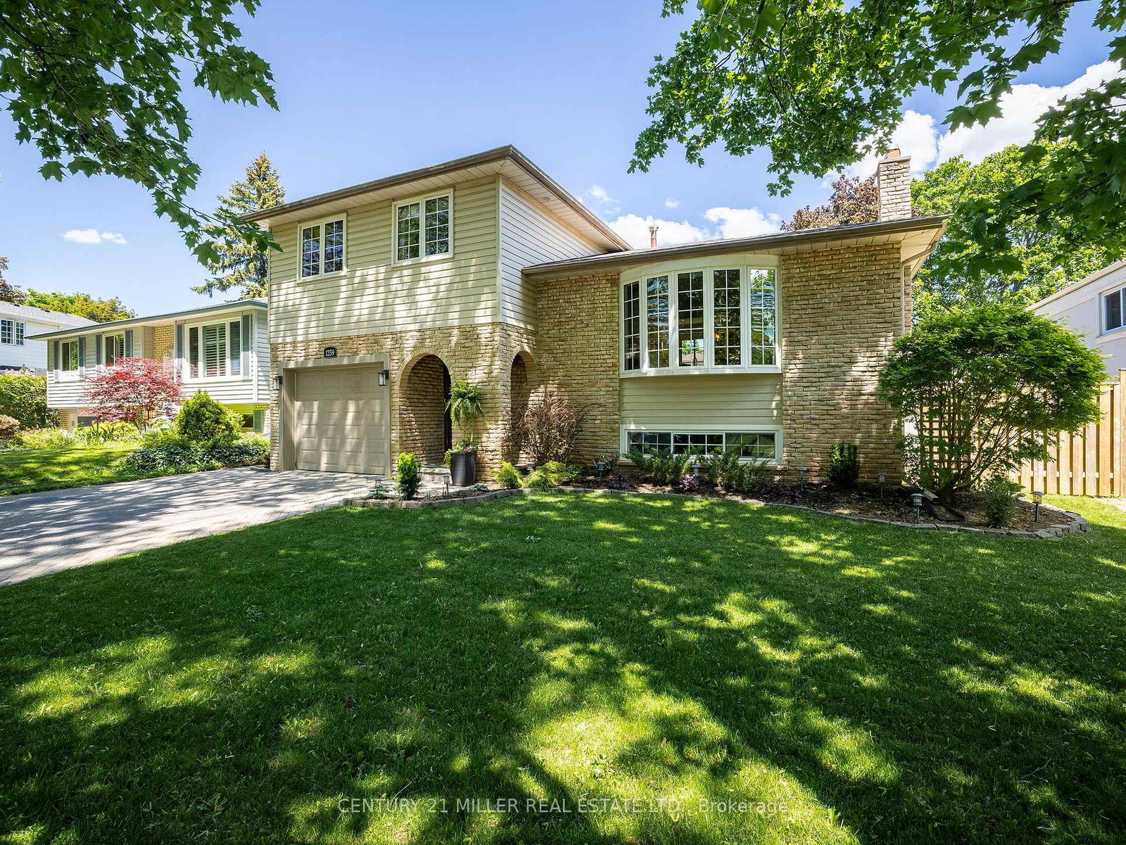 1259-richards-crescent-oakville-ontario-w13216354