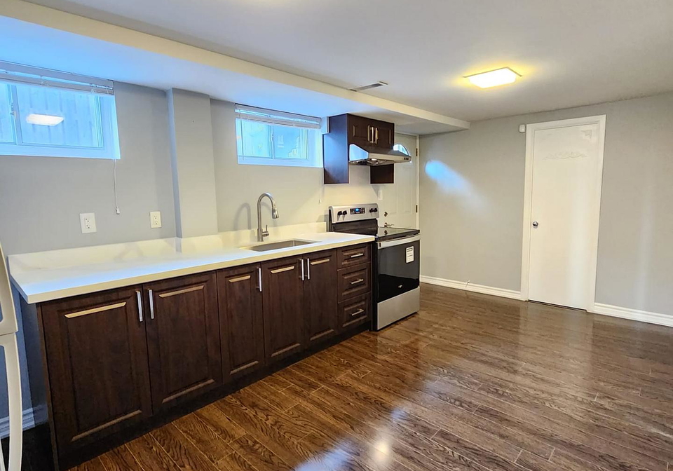 6-w-deane-park-drive-etobicoke-ontario-w13216366