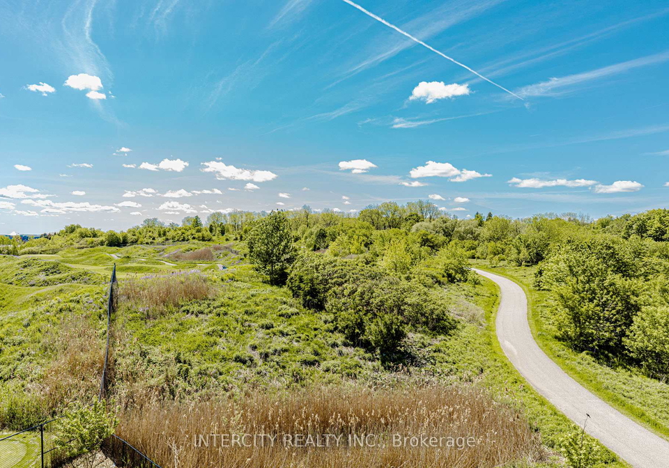 44-shiff-crescent-brampton-ontario-w13216628