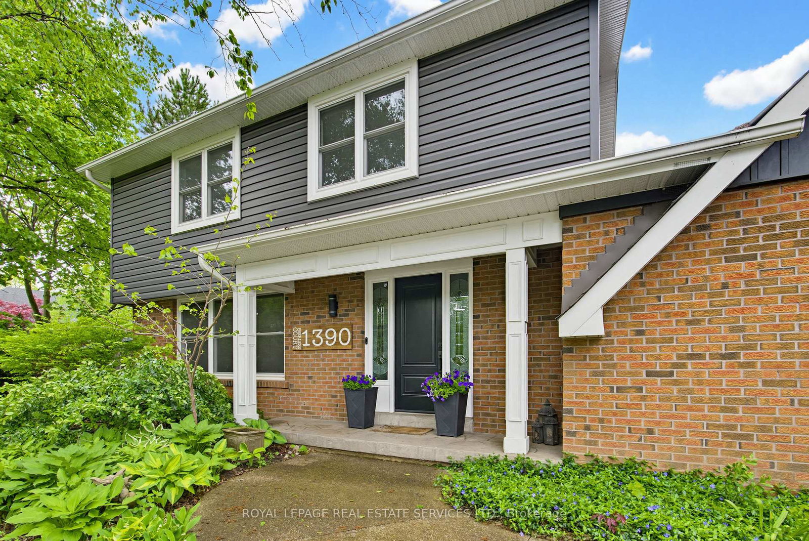 1390-peerless-court-oakville-ontario-w13216650