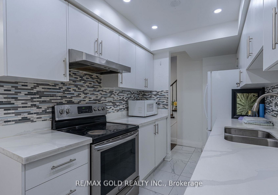 102-bunchberry-way-brampton-ontario-w13216766