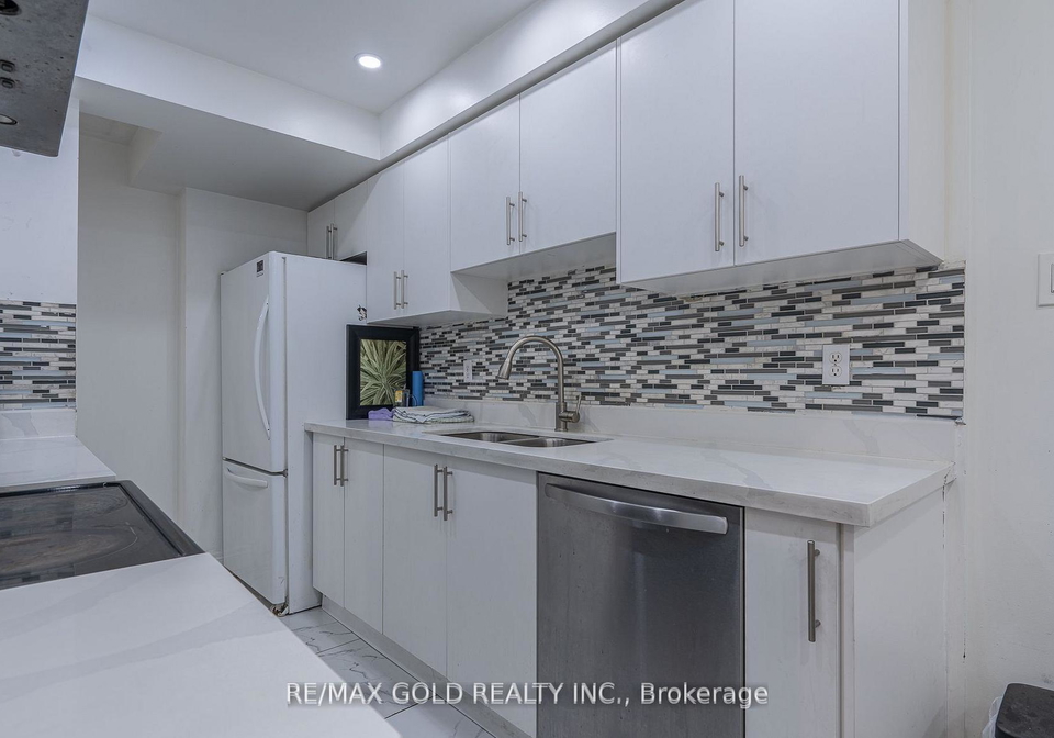 102-bunchberry-way-brampton-ontario-w13216766