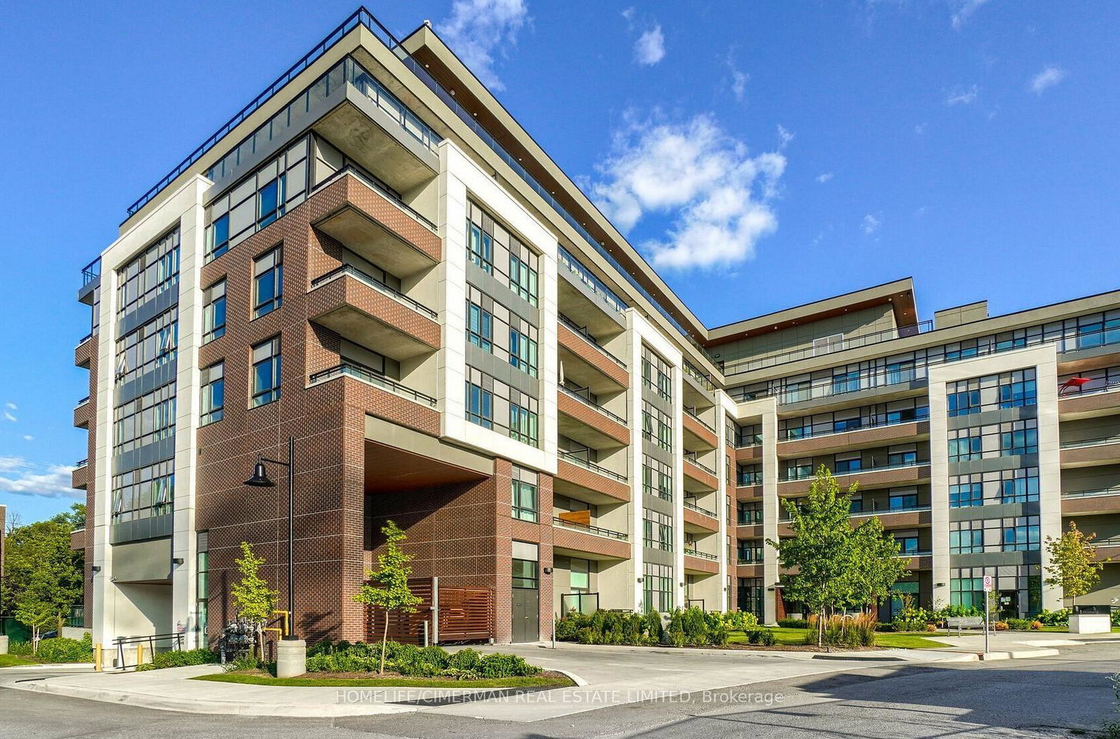 1-neighbourhood-lane-etobicoke-ontario-w13216772