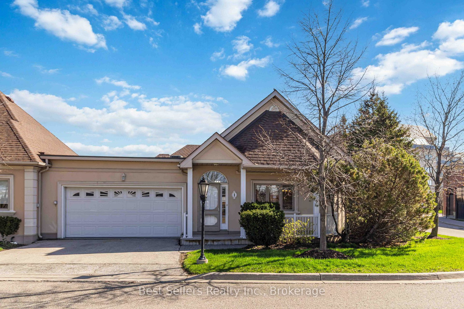 ferndown-crescent-brampton-ontario-w13216886