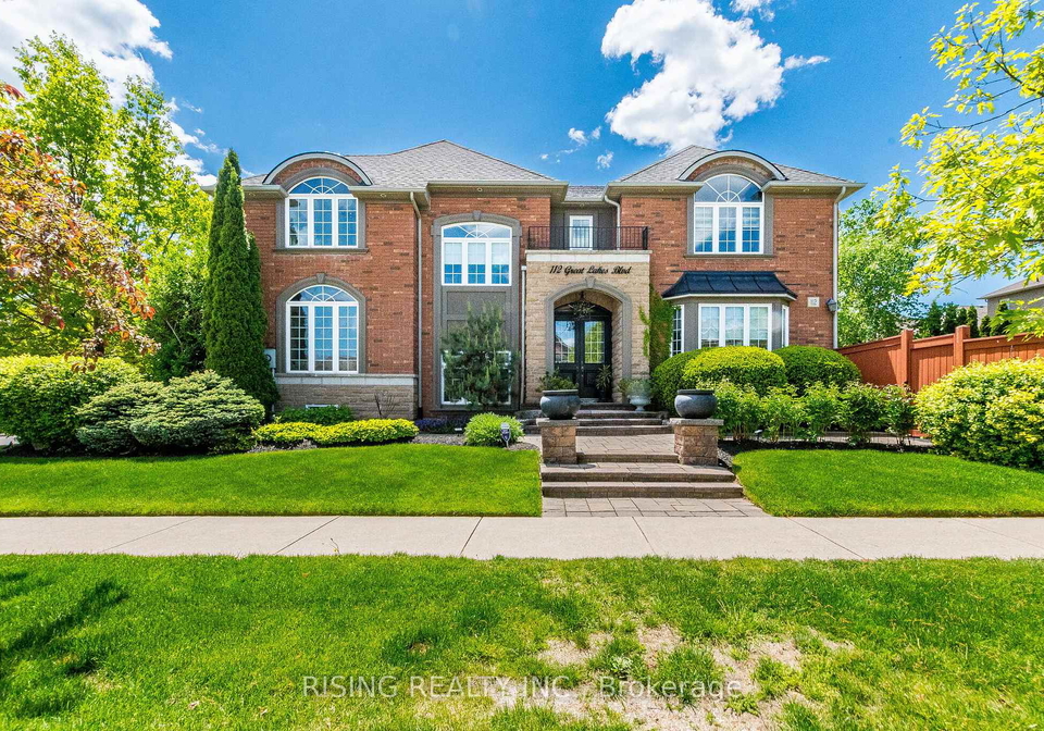 112-great-lakes-boulevard-oakville-ontario-w13217064