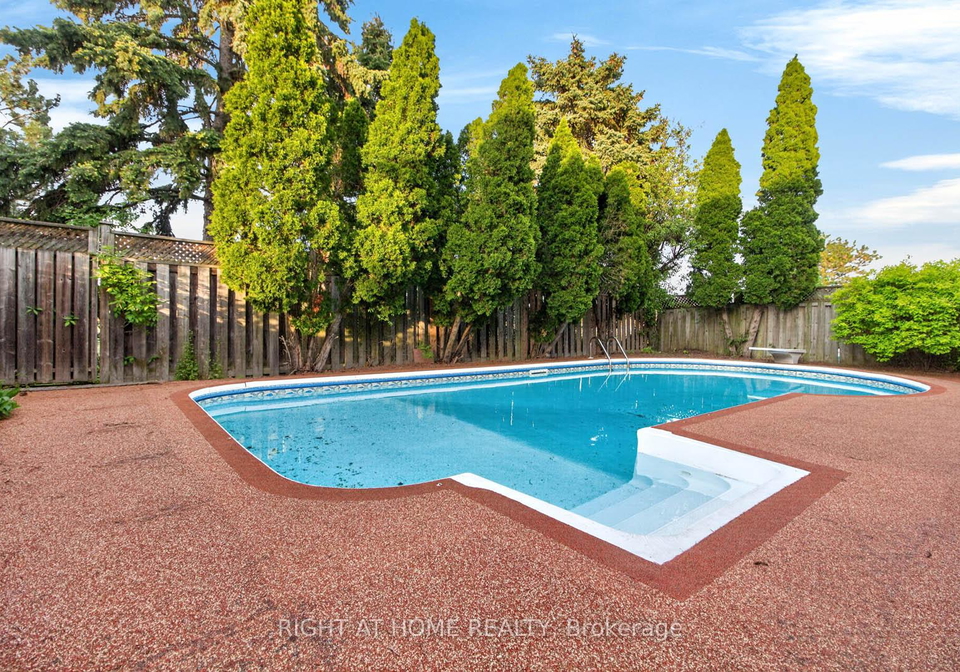 4629-phoenix-park-crescent-mississauga-ontario-w13217350