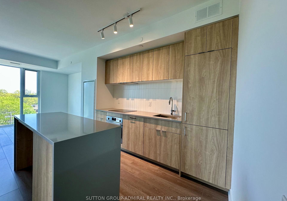 1660-bloor-street-w-toronto-ontario-w13217470