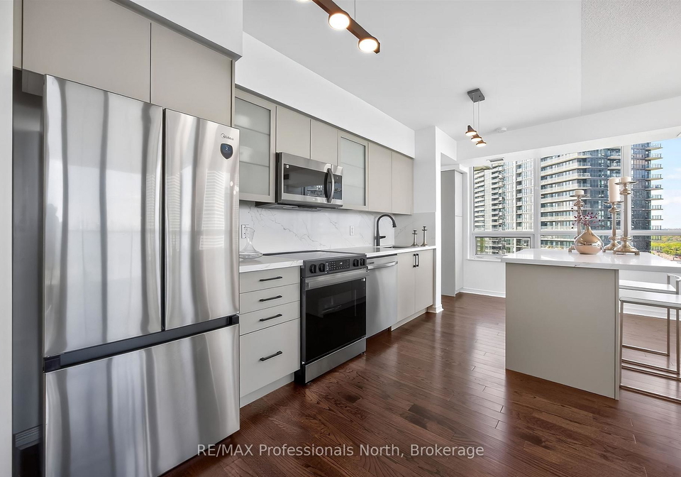 2230-se-lake-shore-boulevard-w-etobicoke-ontario-w13217728