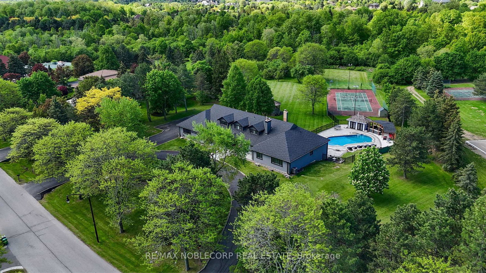 14-bowman-avenue-brampton-ontario-w13217924