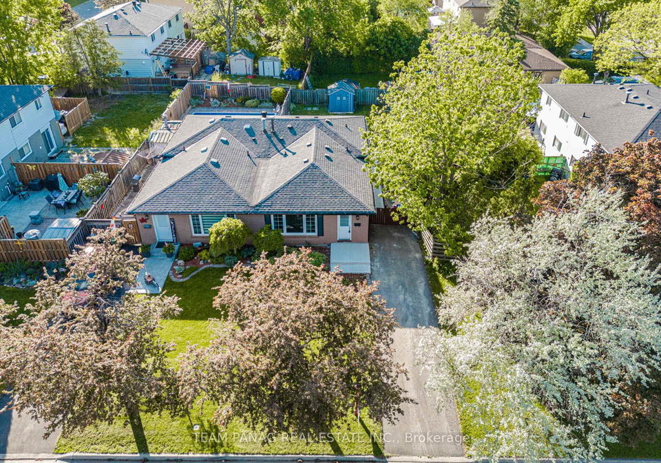 141-fallingdale-crescent-brampton-ontario-w13218010