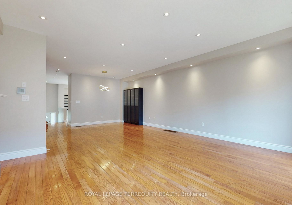 1130-cawthra-road-mississauga-ontario-w13218024