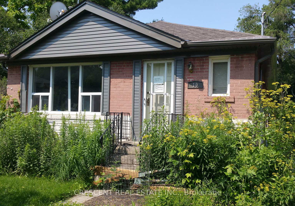 10-shaver-court-etobicoke-ontario-w13218078