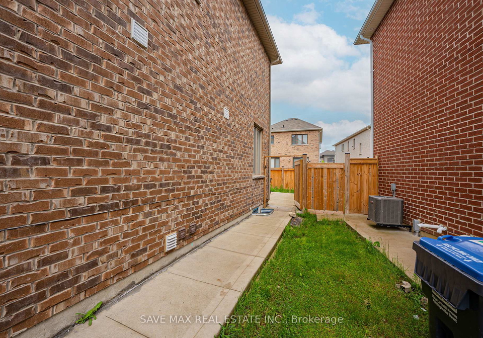 19-boat-street-brampton-ontario-w13218152