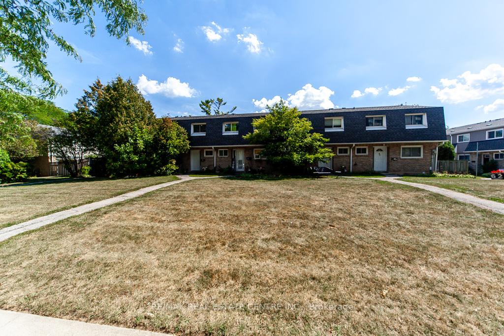 2050-upper-middle-road-burlington-ontario-w13218198