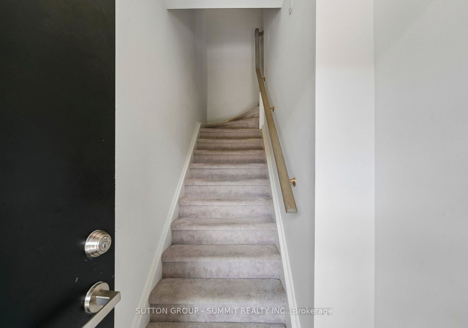 3556-colonial-drive-mississauga-ontario-w13218434