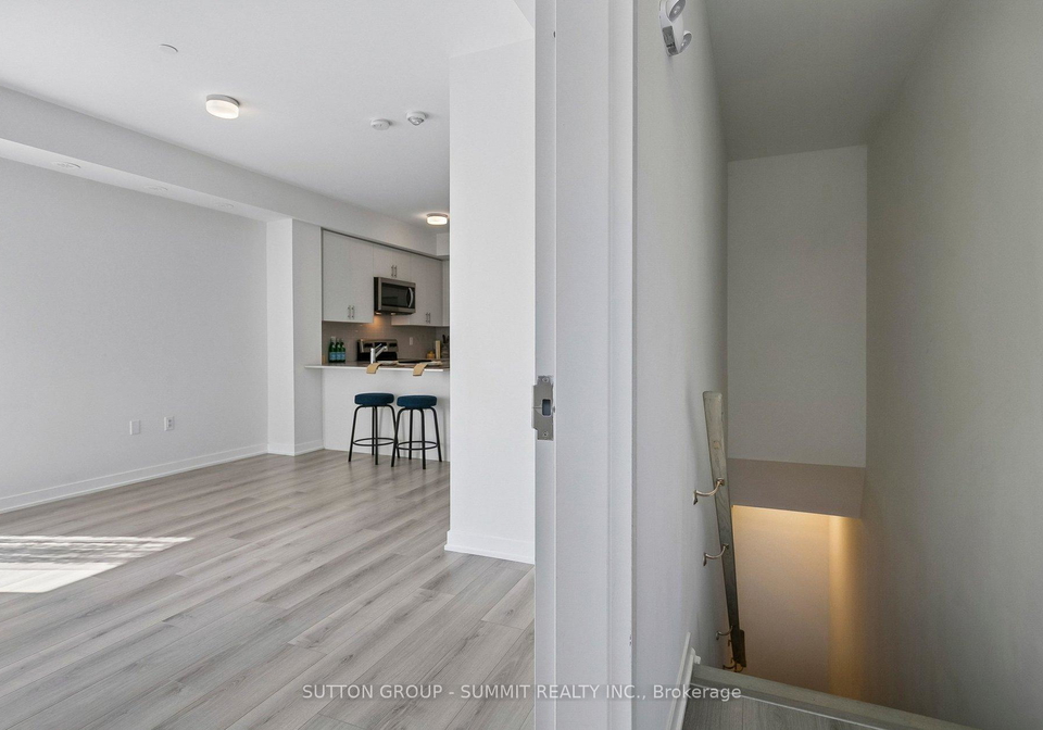 3556-colonial-drive-mississauga-ontario-w13218434