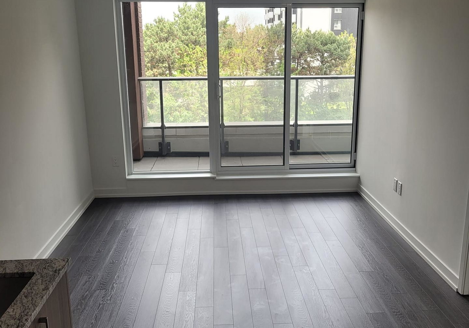 4010-eglinton-avenue-w-etobicoke-ontario-w13218726