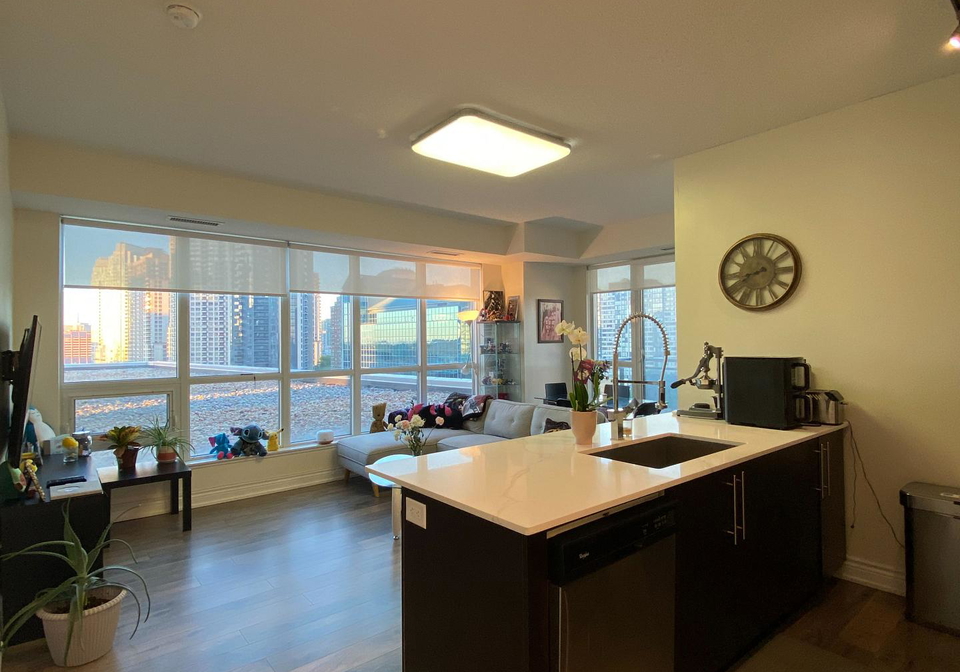 4011-brickstone-mews-mississauga-ontario-w13218796