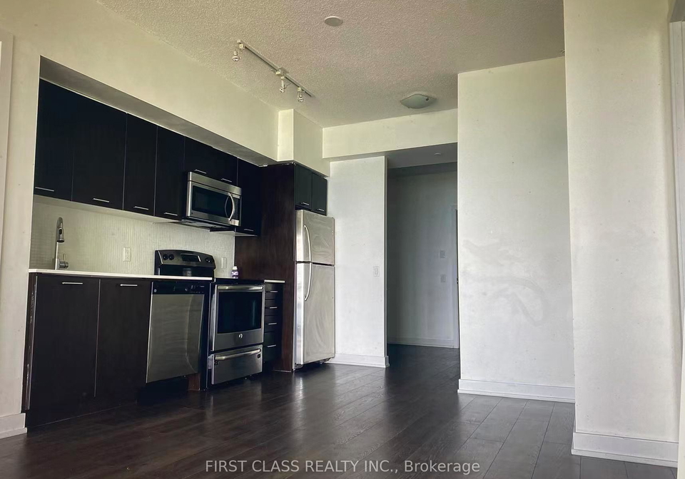 2212-lake-shore-boulevard-etobicoke-ontario-w13218880