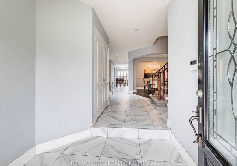 66-hiberton-crescent-brampton-ontario-w13219116
