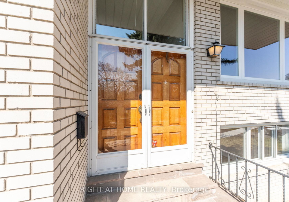 41-knoll-drive-etobicoke-ontario-w13219232