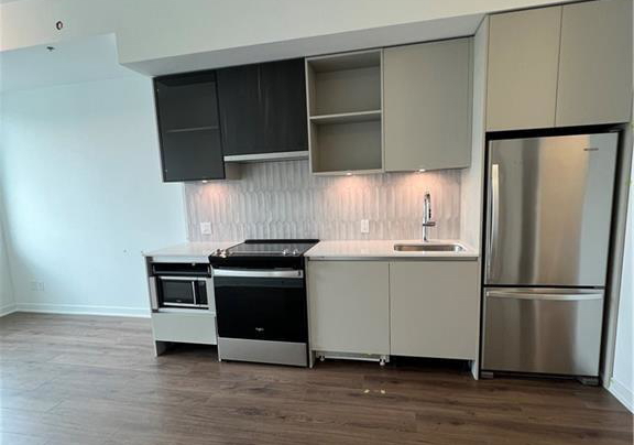 405-dundas-street-west-oakville-ontario-w13219314