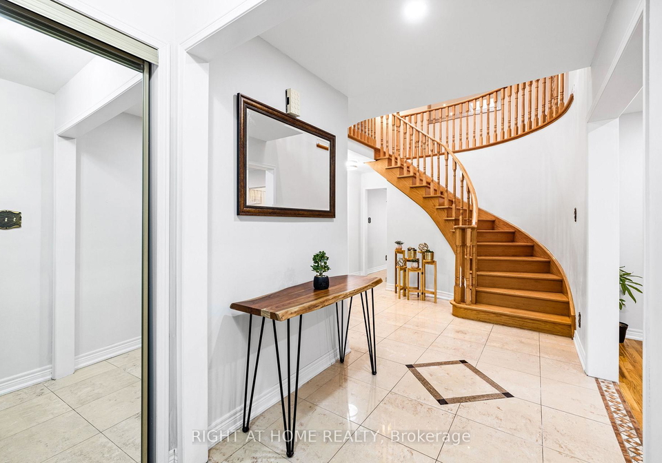 4469-idlewilde-crescent-mississauga-ontario-w13219554