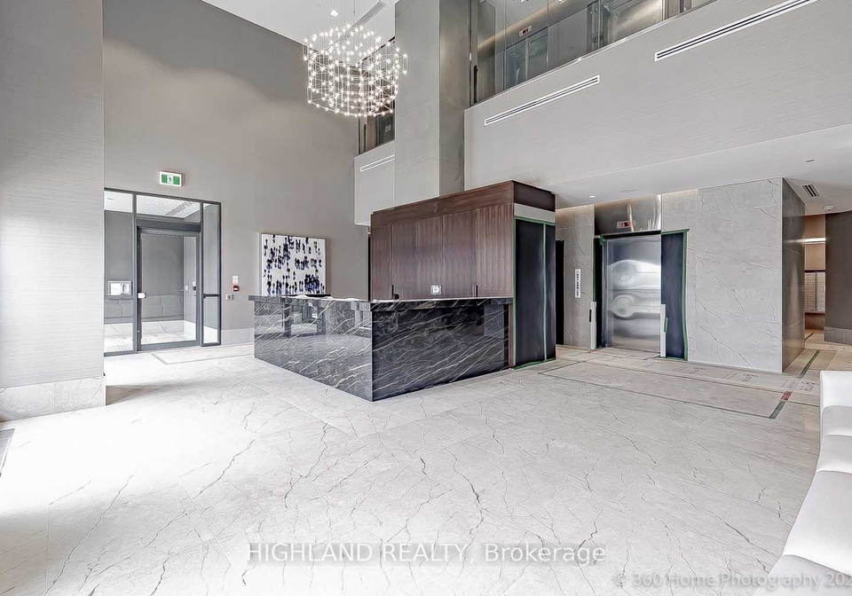 8-nahani-way-mississauga-ontario-w13219590