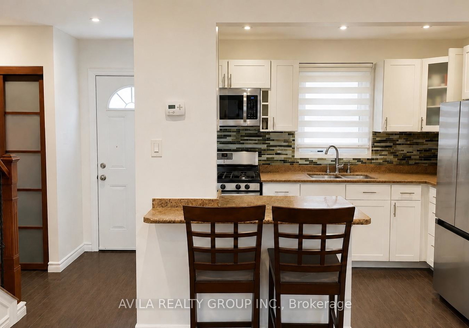 19-habitat-square-brampton-ontario-w13219650