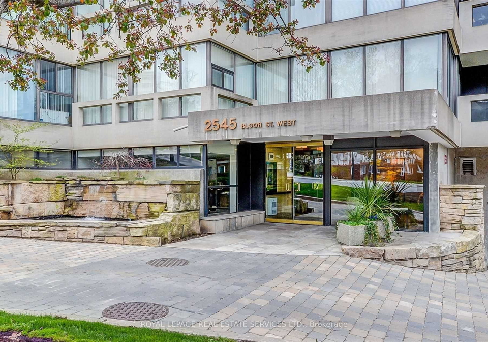 2545-bloor-street-w-toronto-ontario-w13219970