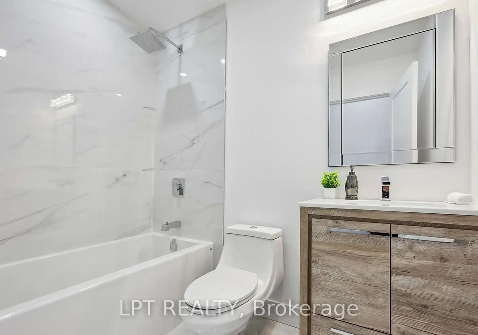 19-hatfield-crescent-etobicoke-ontario-w13220016